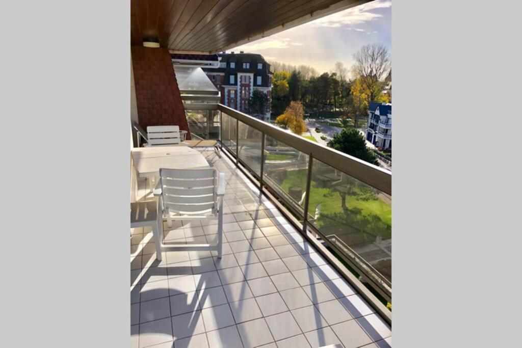 Appartement triangle d'or terrasse garage fermé Le Touquet Esterno foto